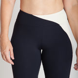 NBB23 - Bermuda Fitness Bolso Lateral Esquerda Bicolor