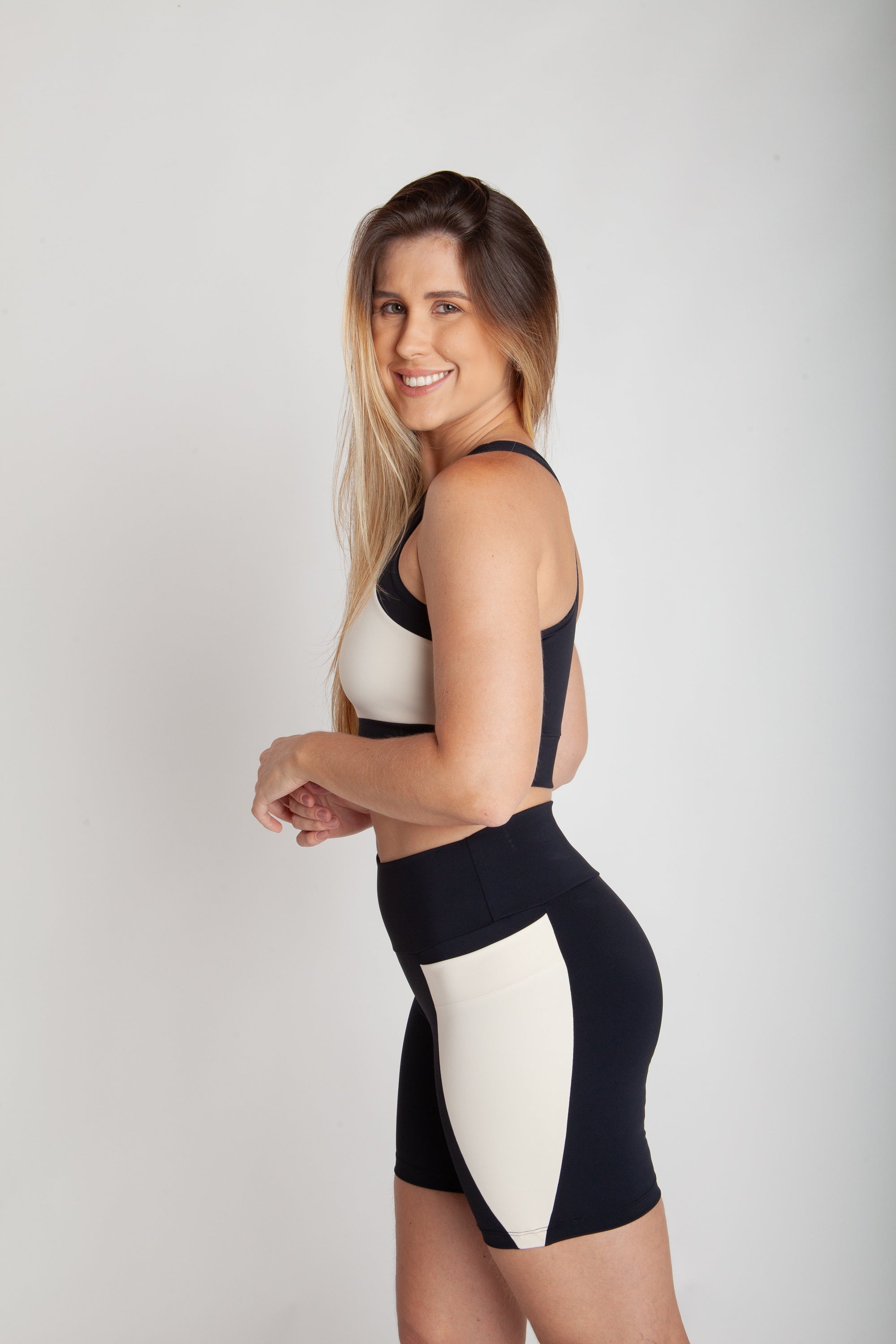 Bermuda Fitness Bolsos Laterais Bicolor - NBB22