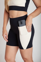 Bermuda Fitness Bolsos Laterais Bicolor - NBB22
