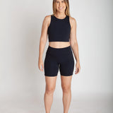 NB22 - Bermuda Fitness Feminina com Bolsos Laterais