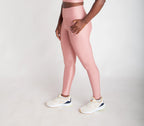Calça legging fitness feminina cintura alta rosa callas em Wonder vista lateral